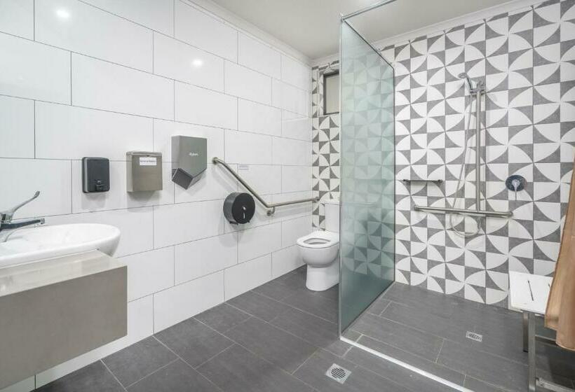 فندق صغير Alberts Est 2017