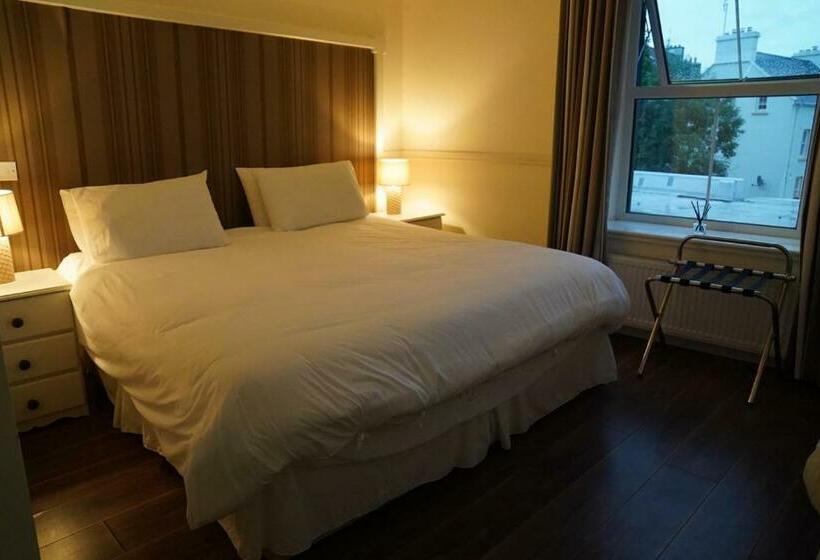 旅馆 The Fleet Inn