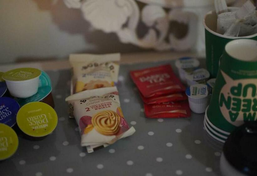 旅馆 The Fleet Inn