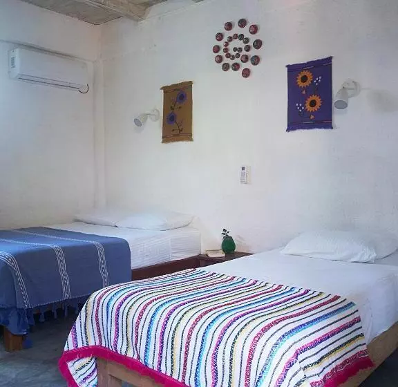 ユースホステル Una Posada Mas