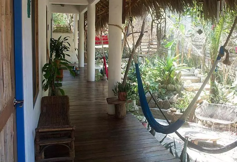 ユースホステル Una Posada Mas