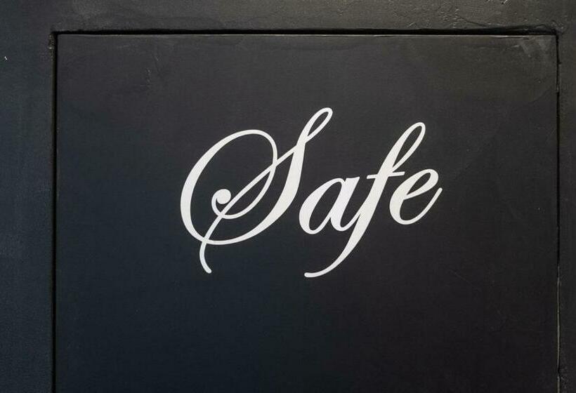 Bed and Breakfast Black & White Suite