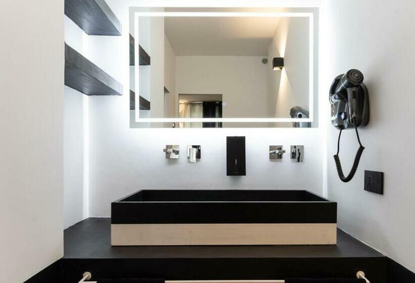 Bed and Breakfast Black & White Suite