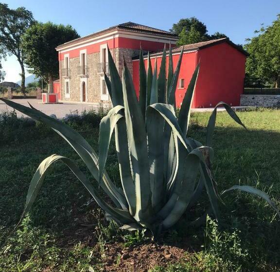 Hotelli Agriturismo Dipinto Dal Sole
