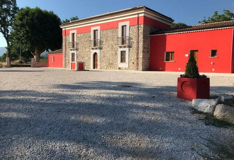 Hotelli Agriturismo Dipinto Dal Sole