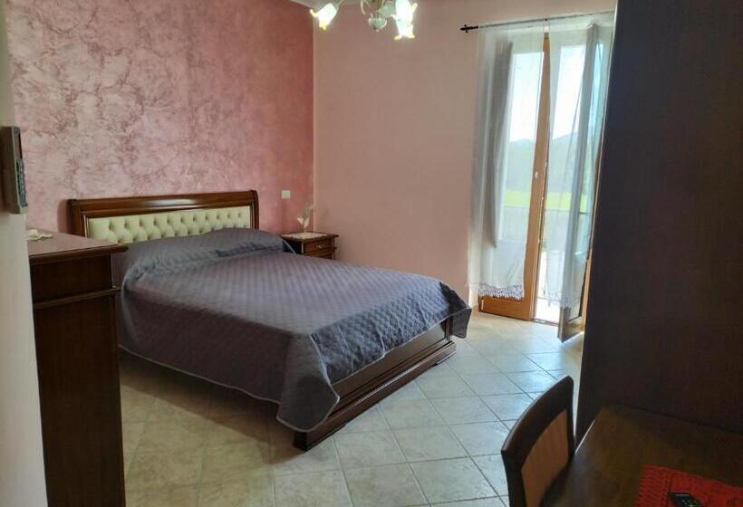 Hotelli Agriturismo Dipinto Dal Sole