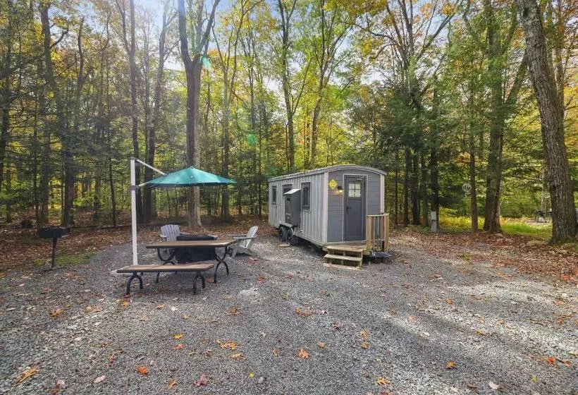 Hotelli Camptel Poconos Lodging