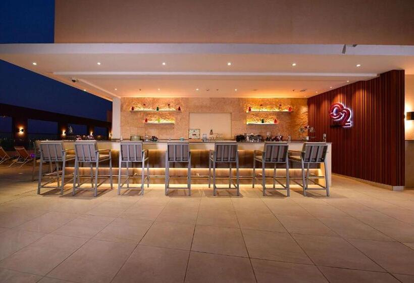 Clarion Hotel Jeddah Airport