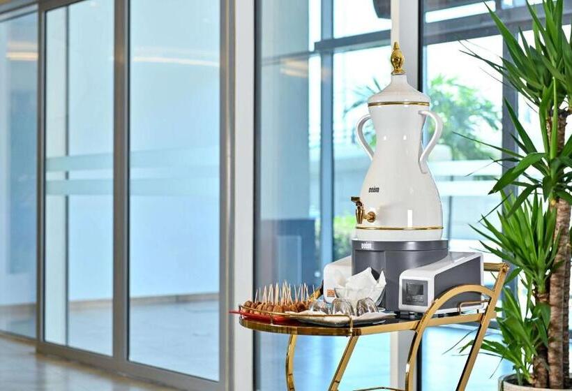 Clarion Hotel Jeddah Airport