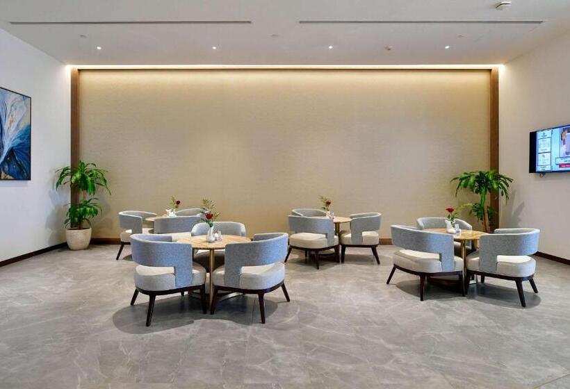 Clarion Hotel Jeddah Airport