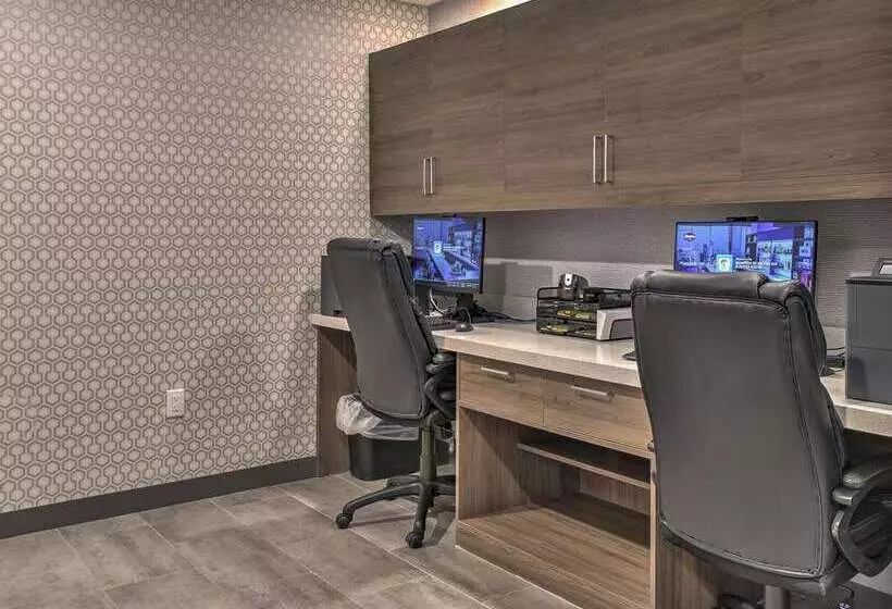 Hotel Hampton Inn & Suites Keene