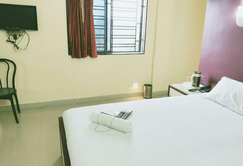 فندق Mira International