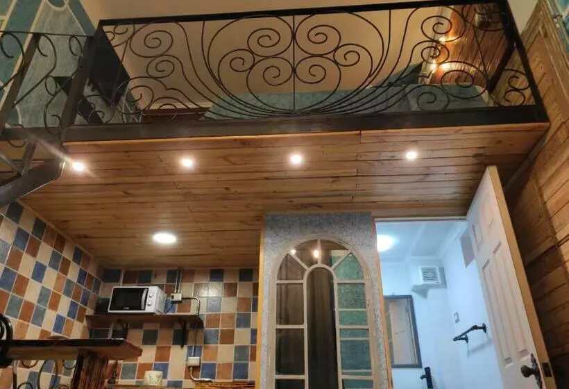 ペンション Central Loft