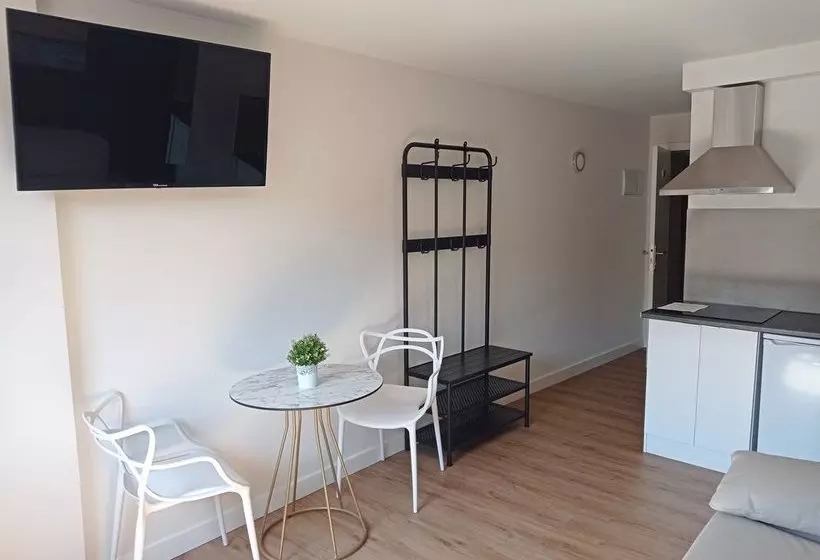 Apartamentos Hi Apartaments Santander 3000