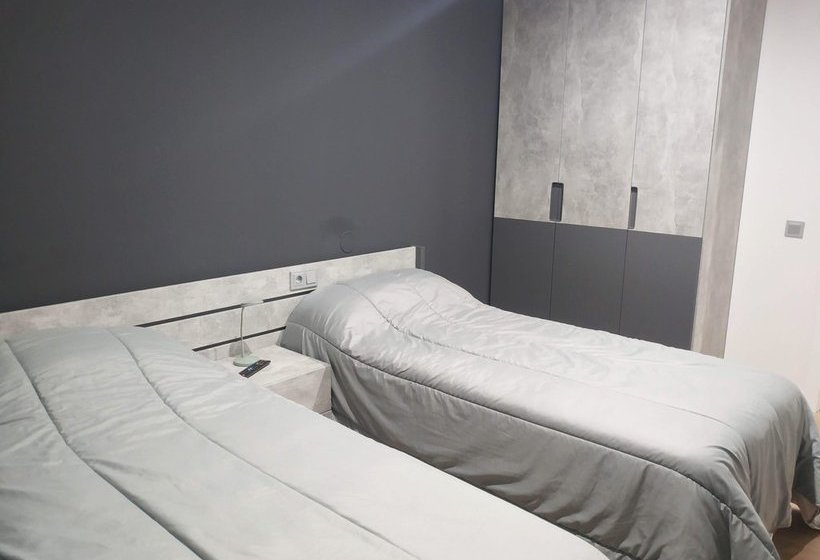 Apartamentos Hi Apartaments Santander 3000