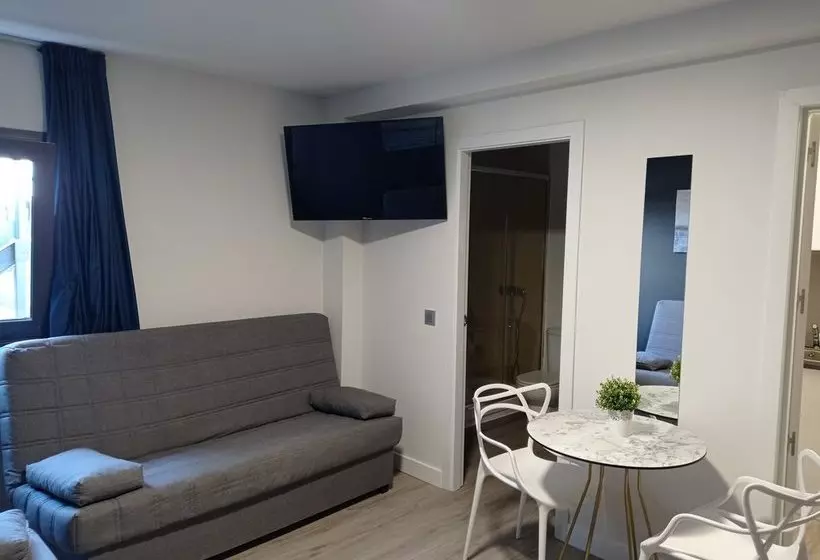 Apartamentos Hi Apartaments Santander 3000