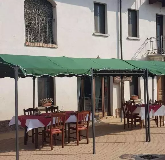 ホテル Azienda Agricola Cascina Monticone