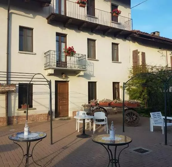 ホテル Azienda Agricola Cascina Monticone
