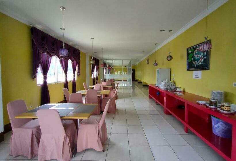 فندق Capital O 90682  Bayu Hill