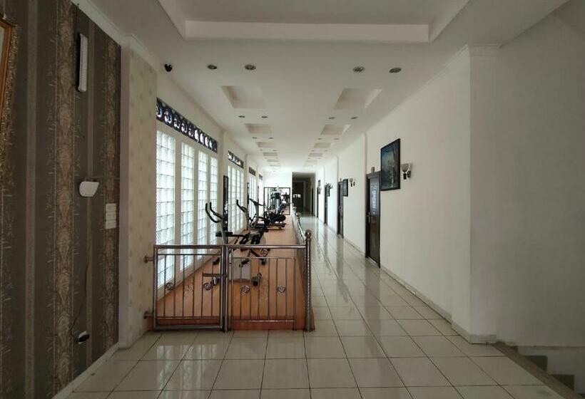 فندق Capital O 90682  Bayu Hill