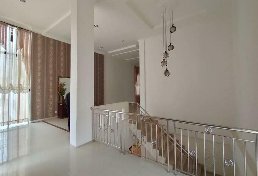 فندق Capital O 90682  Bayu Hill