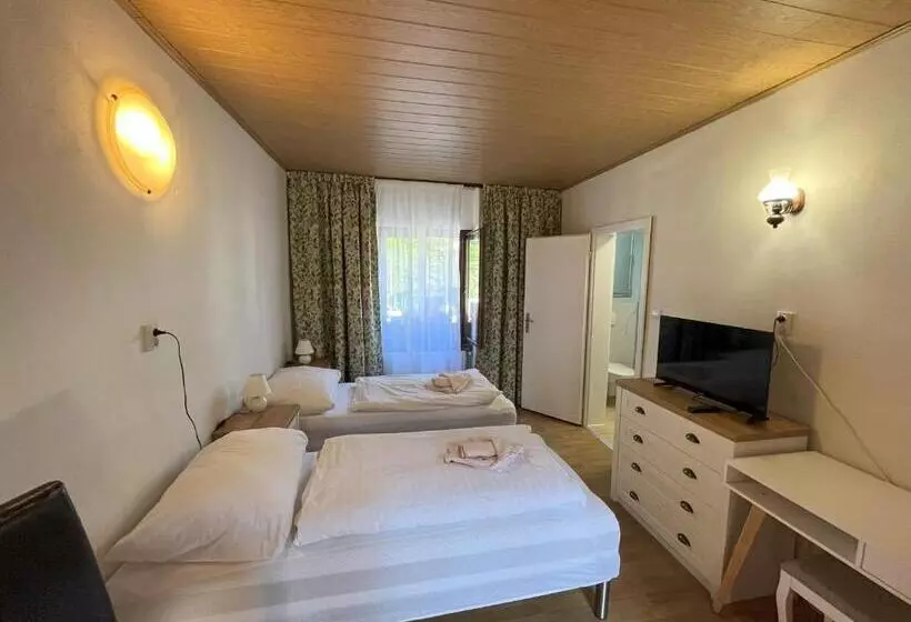 Hotelli Country House & Restaurant Hronec