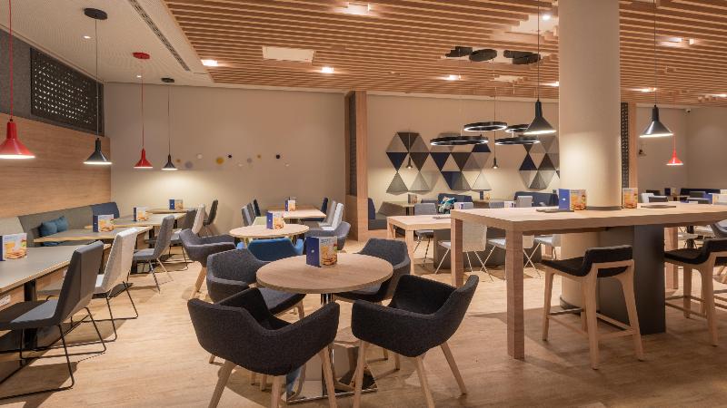 فندق Holiday Inn Express & Suites   Potsdam, An Ihg