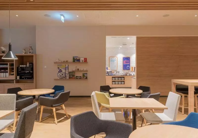 ホテル Holiday Inn Express & Suites   Potsdam, An Ihg