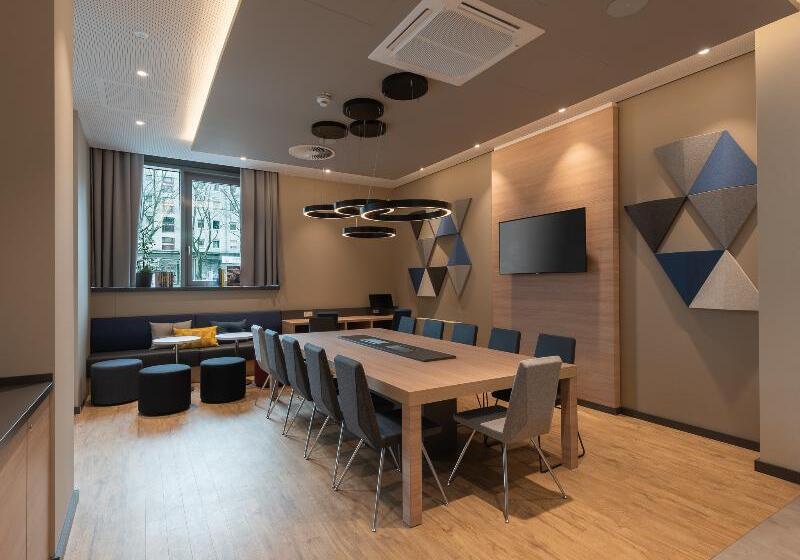 فندق Holiday Inn Express & Suites   Potsdam, An Ihg