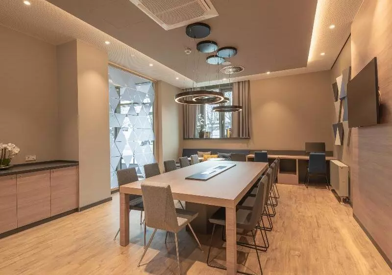 ホテル Holiday Inn Express & Suites   Potsdam, An Ihg