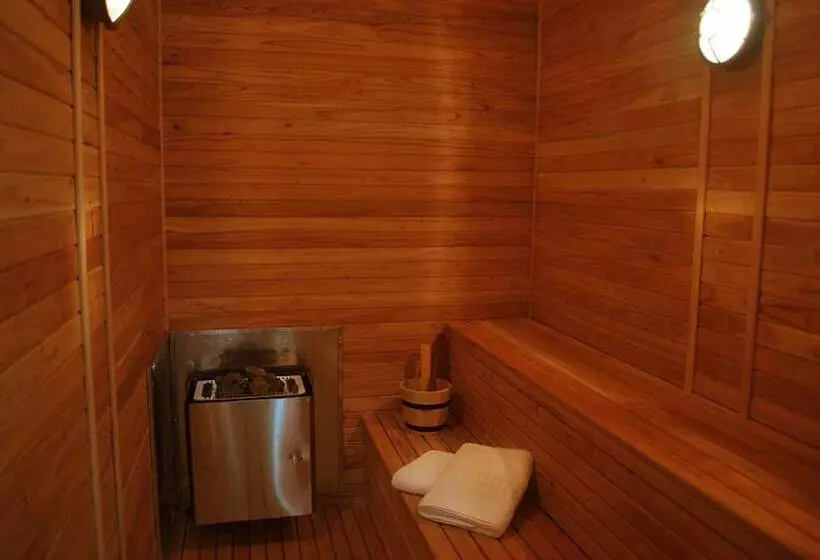 هتل Bahía Montaña Resort