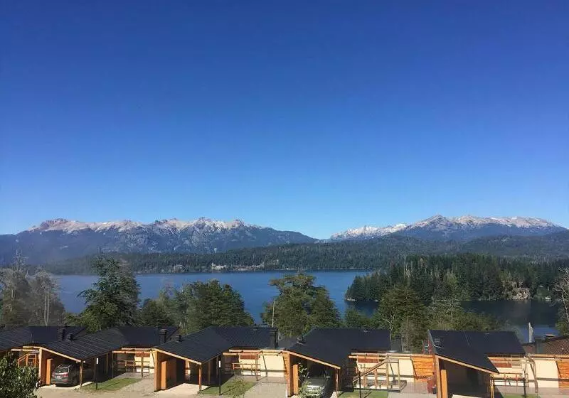 هتل Bahía Montaña Resort