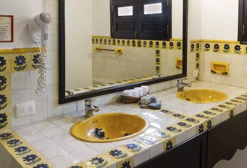 هتل Casa Real Del Cafe