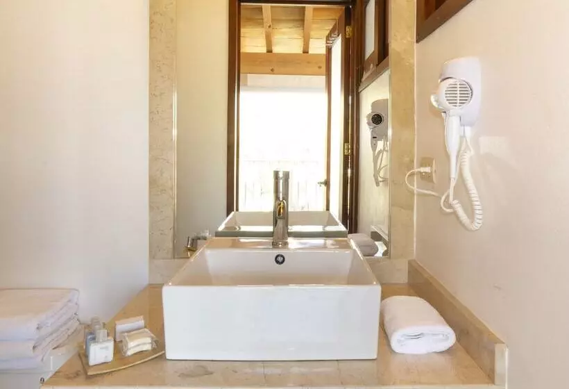 هتل Casa Real Del Cafe