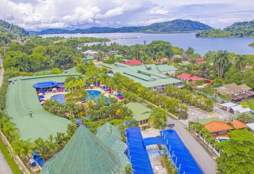 Отель Casa Roland Golfito Resort