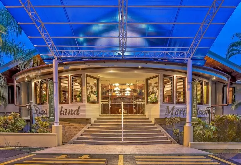 هتل Casa Roland Golfito Resort