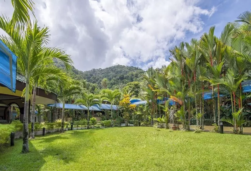 هتل Casa Roland Golfito Resort