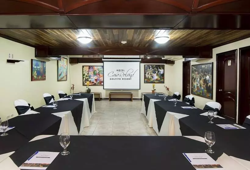 هتل Casa Roland Golfito Resort
