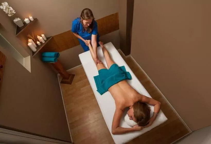 Hotel De La Cañada Mina Clavero