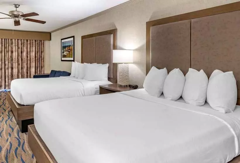 Elizabeth Oceanfront Suites, Ascend Hotel Collection