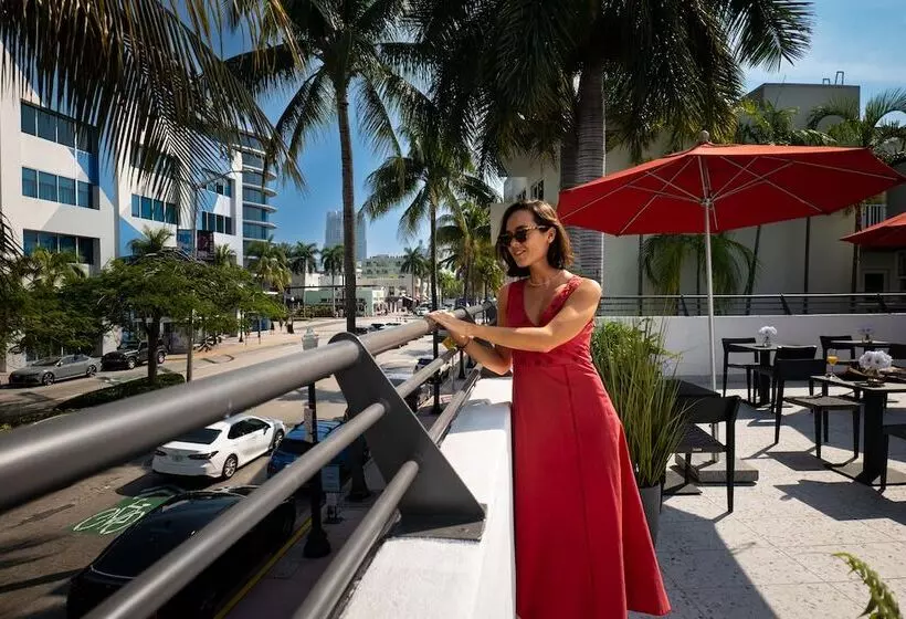 Szálloda The Cove By Renzzi