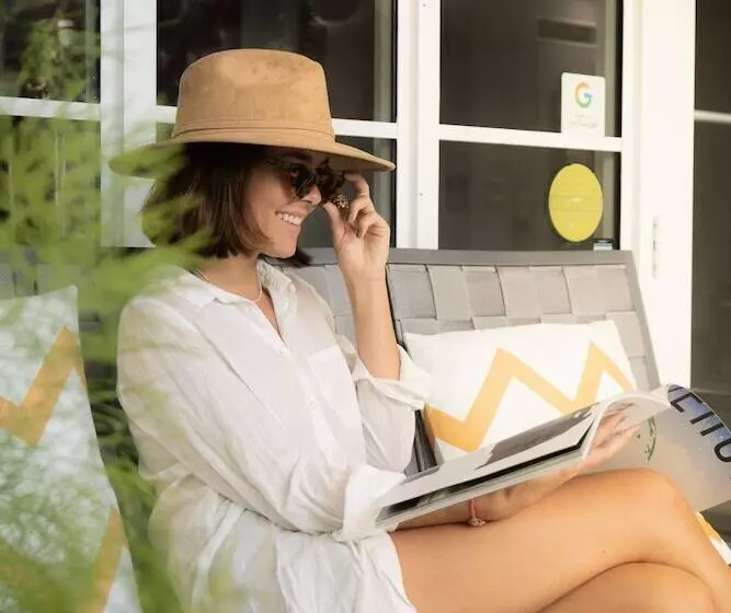 Szálloda The Cove By Renzzi