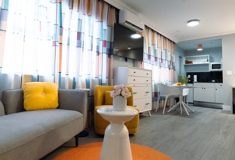 호텔 The Cove By Renzzi