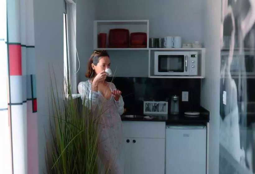 Szálloda The Cove By Renzzi