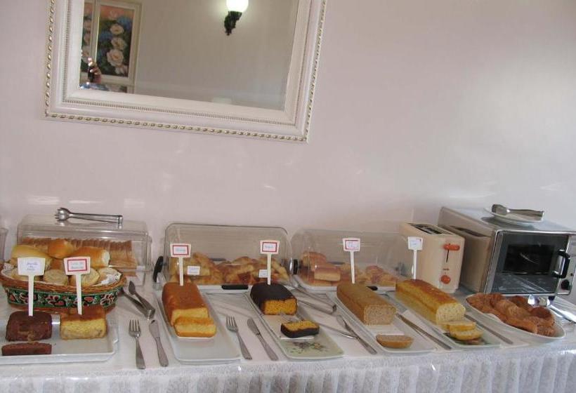 ホテル Guanumbís