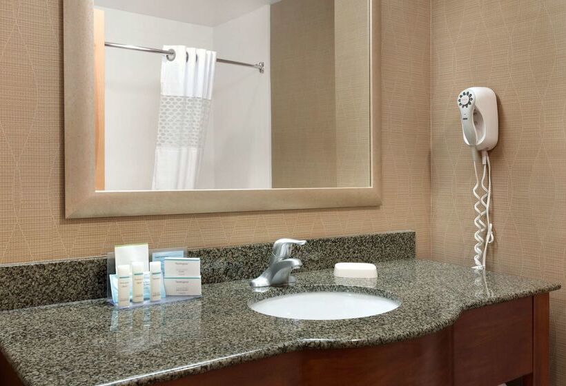 בית מלון כפרי Hampton Inn & Suites Birmingham East Irondale