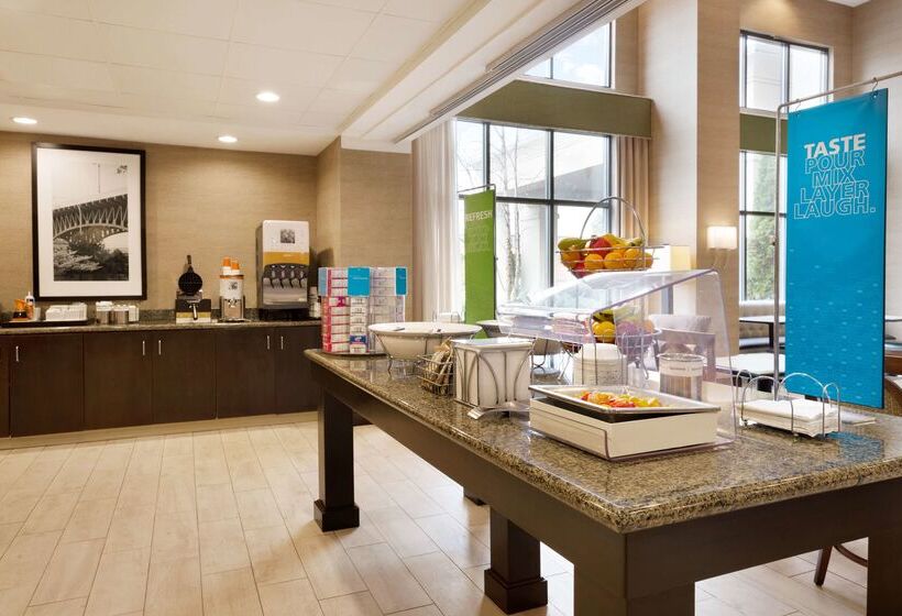 בית מלון כפרי Hampton Inn & Suites Birmingham East Irondale