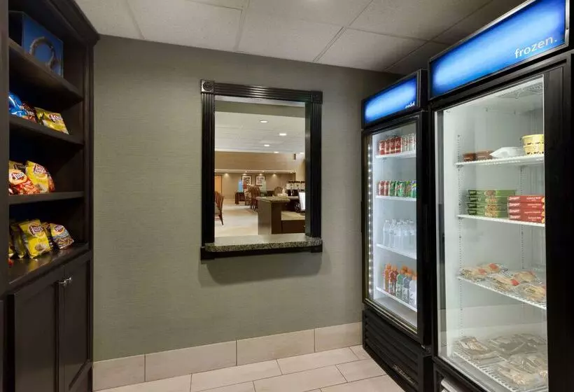 هتل Hampton Inn & Suites Birmingham East Irondale