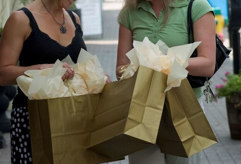 Отель Hampton Inn & Suites Barrie