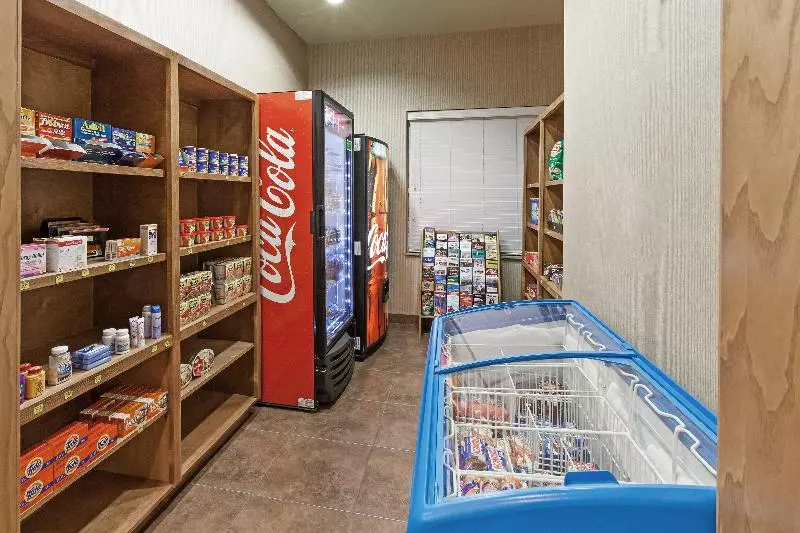 Отель Holiday Inn Express & Suites, Corpus Christi Nw, Calallen, An Ihg